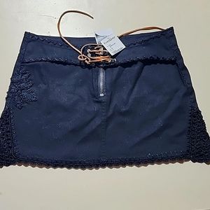 bebe black denim skirt size 10